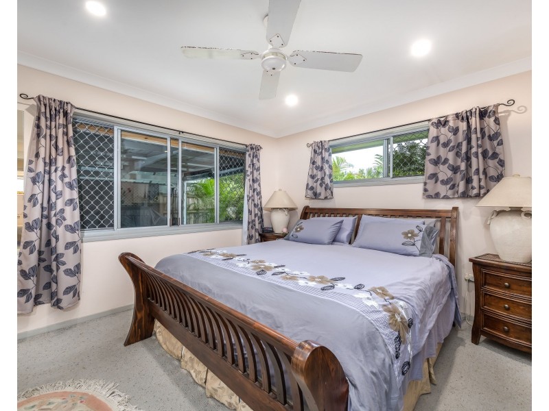 18 Goorawin Street, Runaway Bay QLD 4216