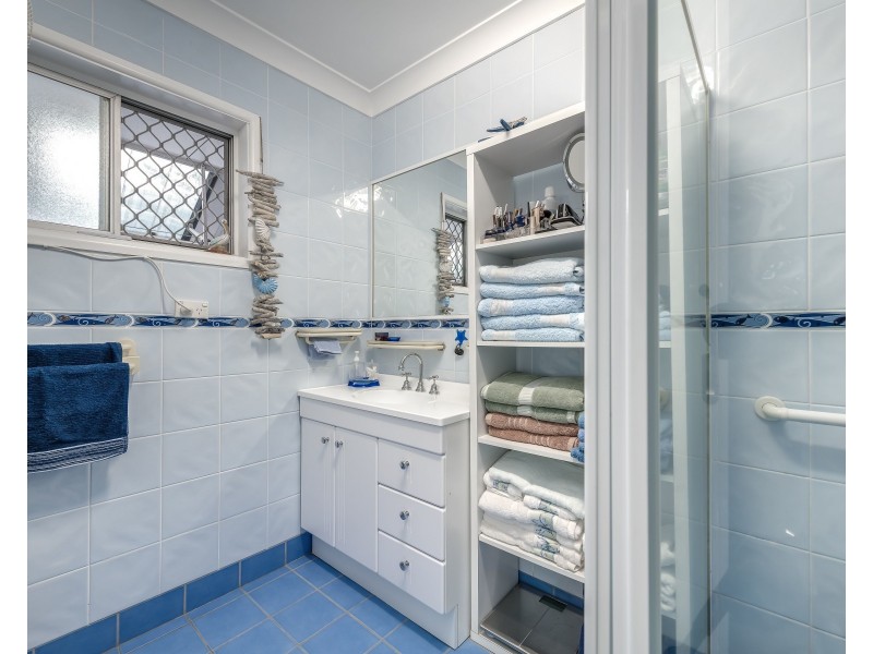 18 Goorawin Street, Runaway Bay QLD 4216