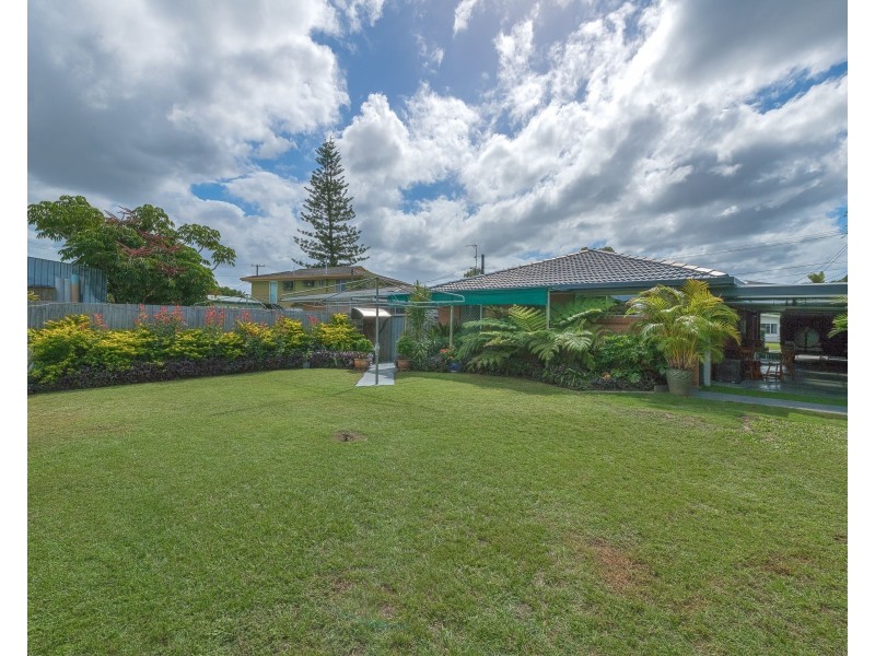 18 Goorawin Street, Runaway Bay QLD 4216