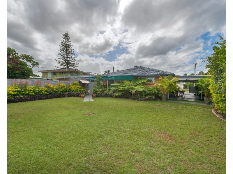 18 Goorawin Street, Runaway Bay QLD 4216