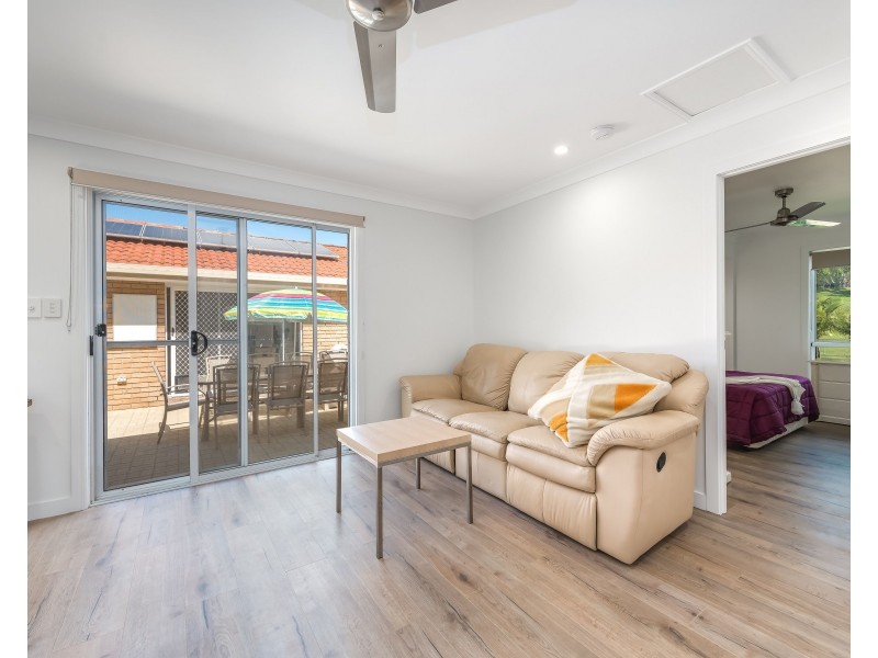 24 Pinevale Drive, Oxenford QLD 4210