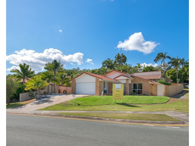 24 Pinevale Drive, Oxenford QLD 4210