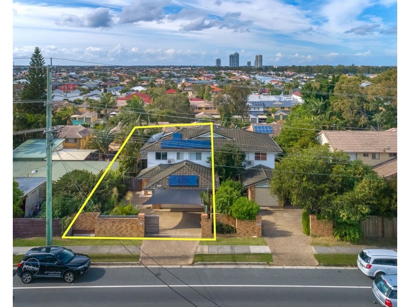 1/475 Pine Ridge Road, Runaway Bay QLD 4216