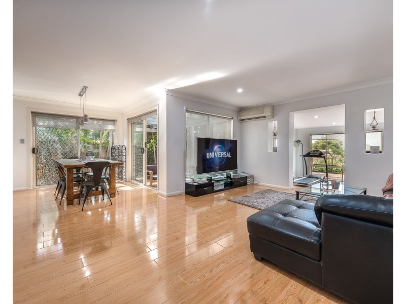 1/475 Pine Ridge Road, Runaway Bay QLD 4216