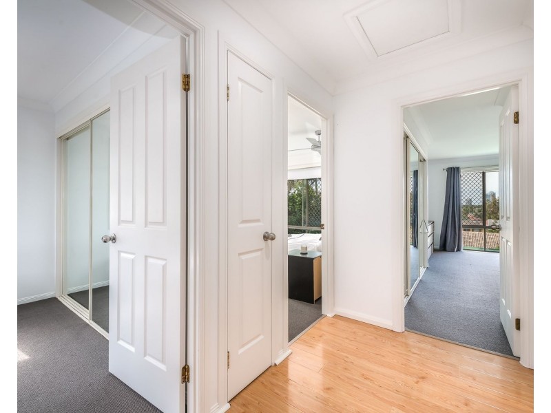 1/475 Pine Ridge Road, Runaway Bay QLD 4216