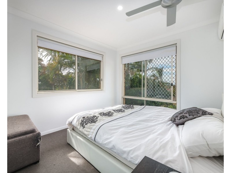 1/475 Pine Ridge Road, Runaway Bay QLD 4216