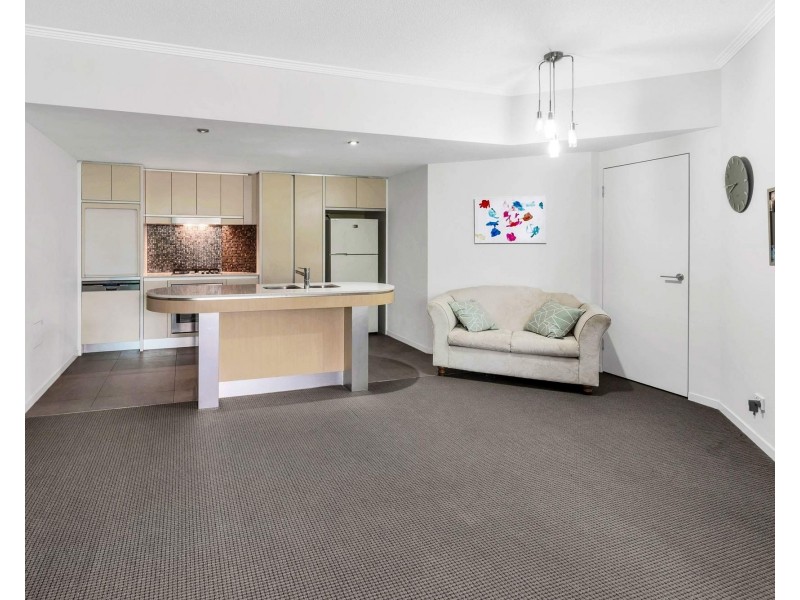 74/20-28 Bayview Street, Runaway Bay QLD 4216