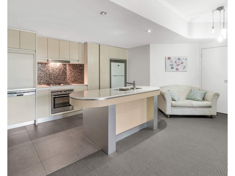 74/20-28 Bayview Street, Runaway Bay QLD 4216