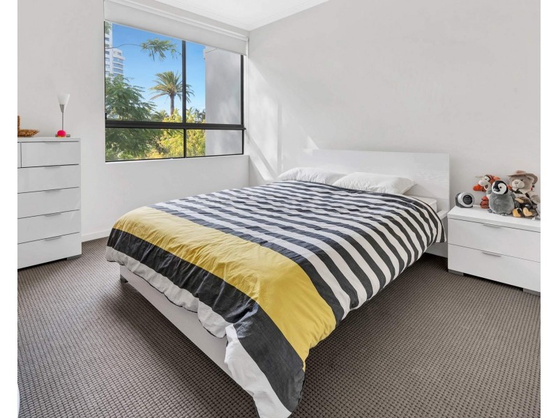 74/20-28 Bayview Street, Runaway Bay QLD 4216