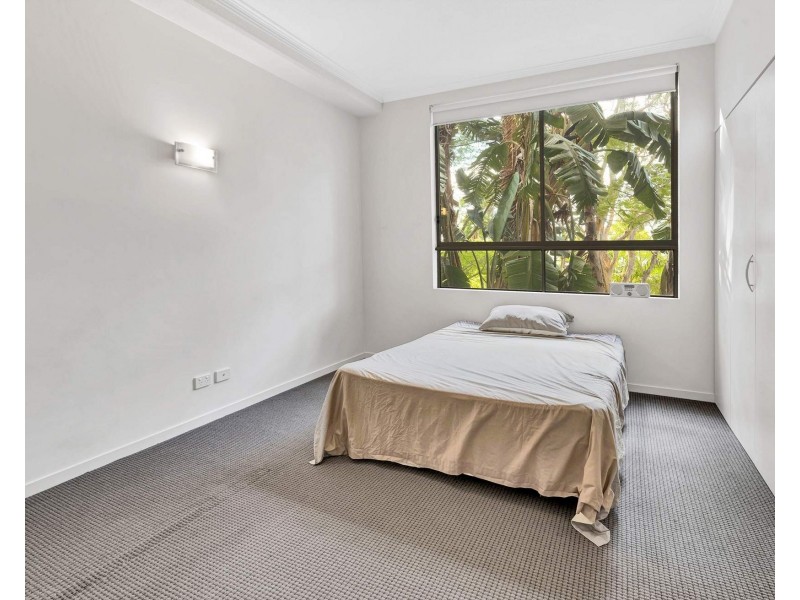 74/20-28 Bayview Street, Runaway Bay QLD 4216