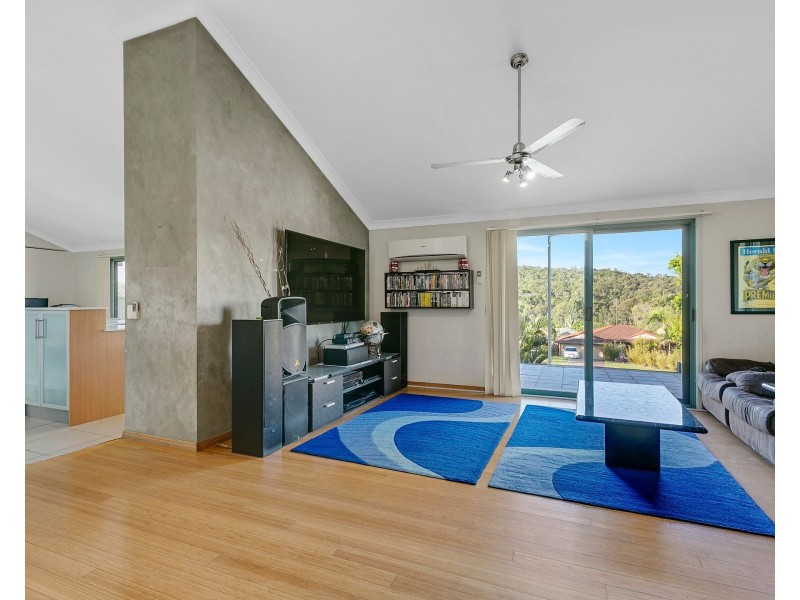 5 Clark Gable Close, Parkwood QLD 4214