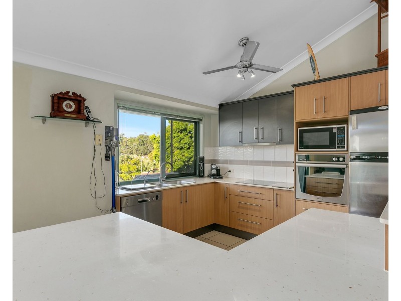 5 Clark Gable Close, Parkwood QLD 4214