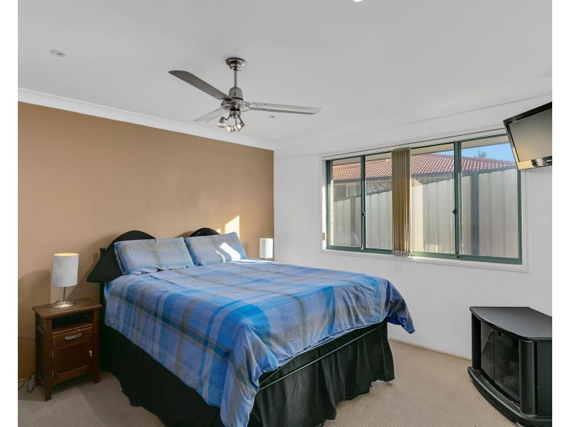 5 Clark Gable Close, Parkwood QLD 4214