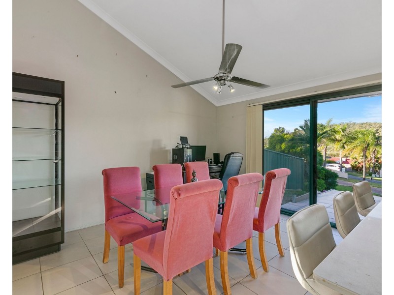 5 Clark Gable Close, Parkwood QLD 4214