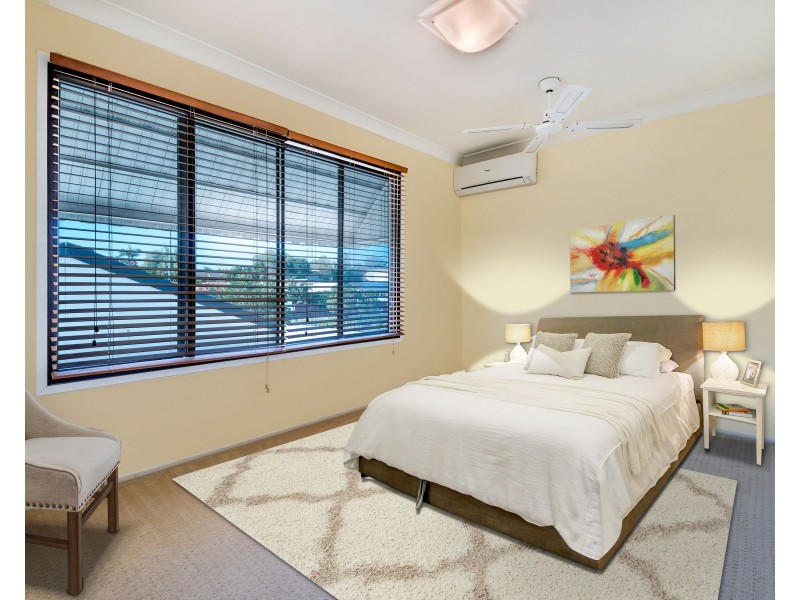 92 Oxley Drive, Paradise Point QLD 4216