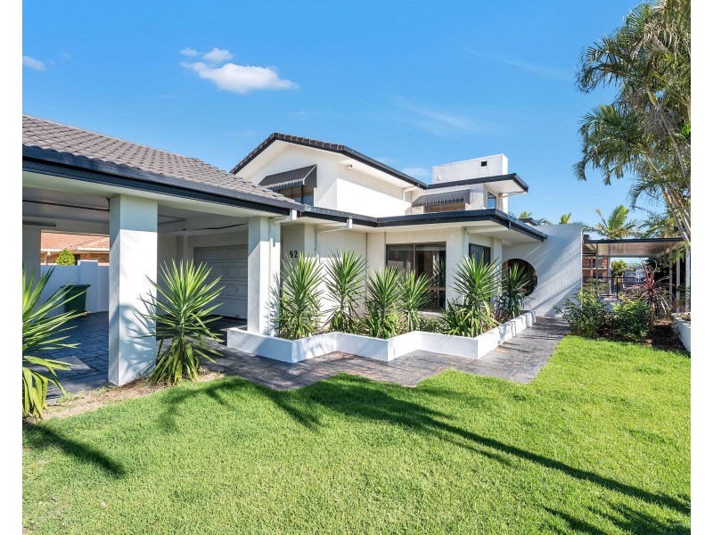 92 Oxley Drive, Paradise Point QLD 4216