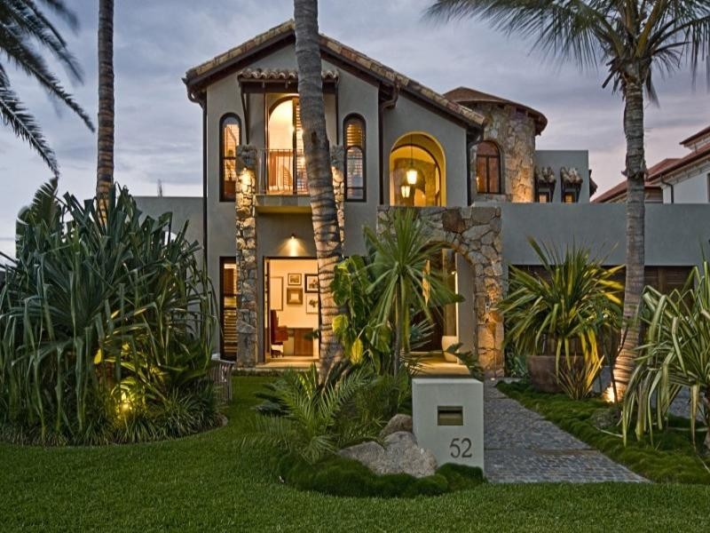 52 Royal Albert Crescent, Paradise Point QLD 4216