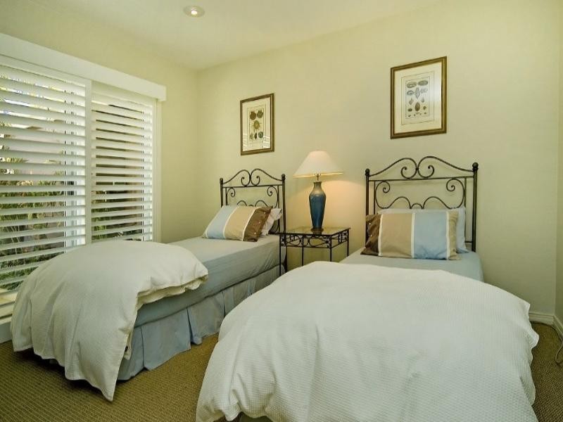 6 Dirk Hartog Place, Hollywell QLD 4216