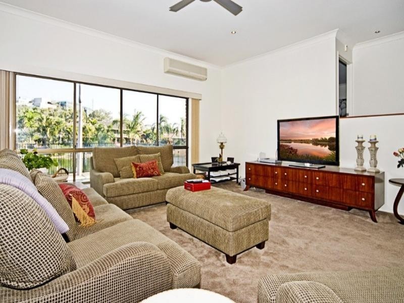 6 Dirk Hartog Place, Hollywell QLD 4216