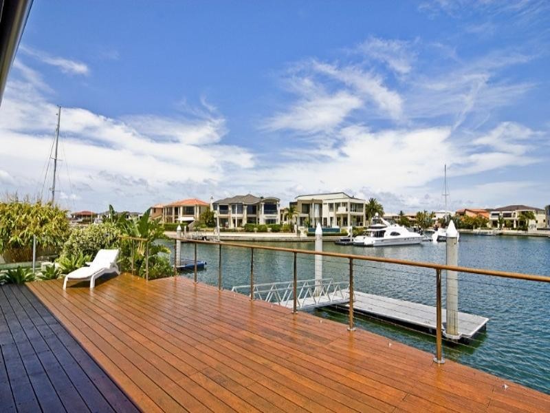 Paradise Point QLD 4216