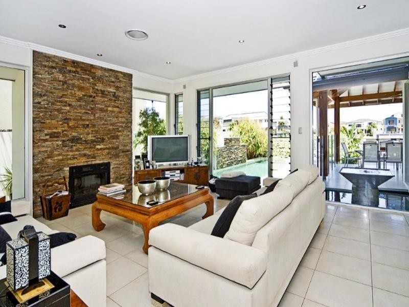 Paradise Point QLD 4216