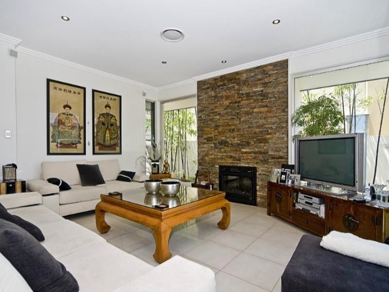 Paradise Point QLD 4216