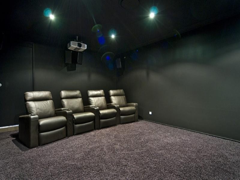 20 Tradewinds Avenue, Paradise Point QLD 4216