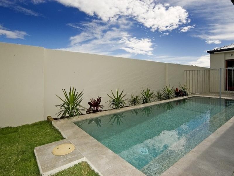 Hope Island QLD 4212