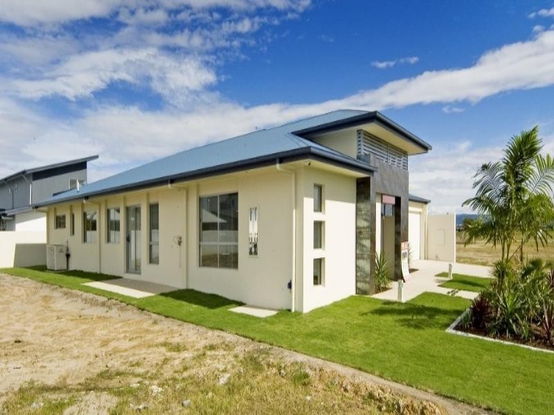 Hope Island QLD 4212