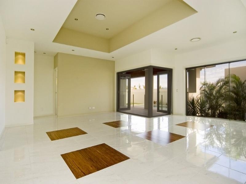 Hope Island QLD 4212