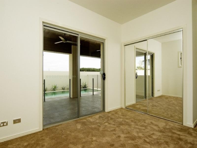 Hope Island QLD 4212