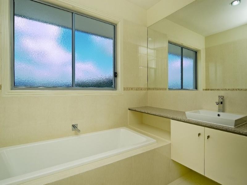 Hope Island QLD 4212