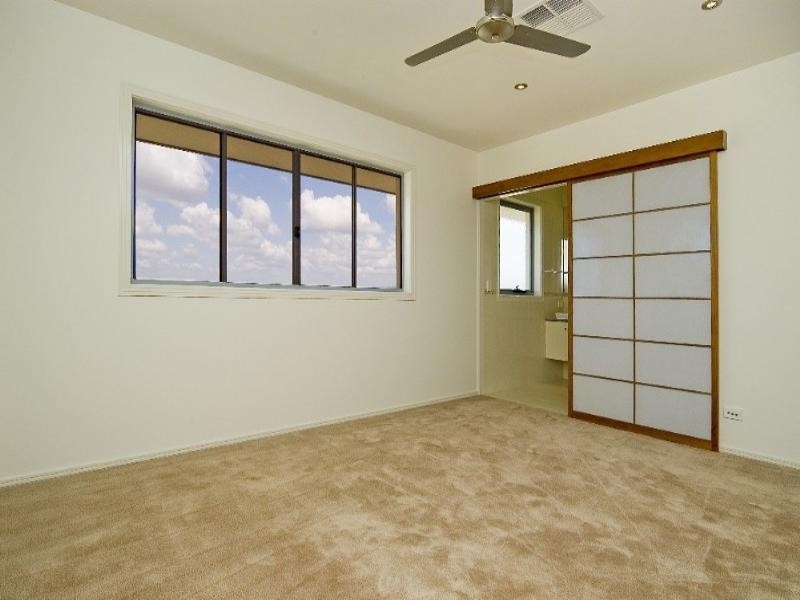 Hope Island QLD 4212