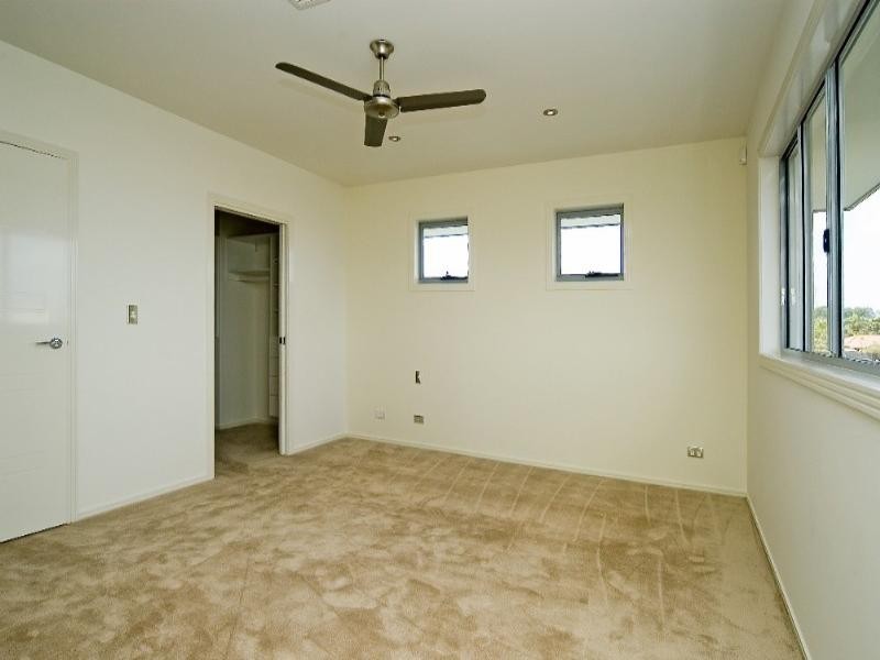 Hope Island QLD 4212