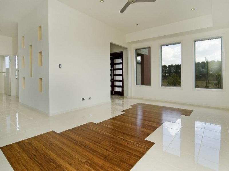 Hope Island QLD 4212