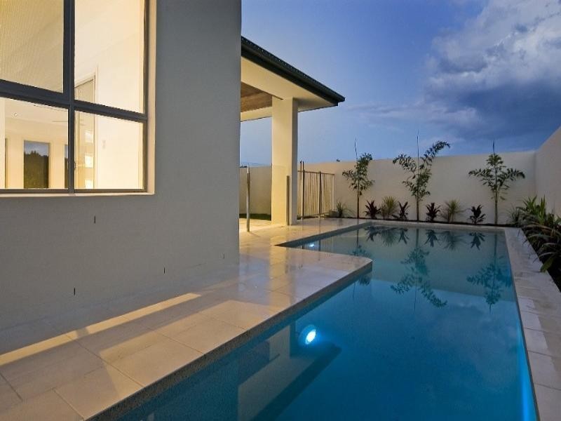 Hope Island QLD 4212