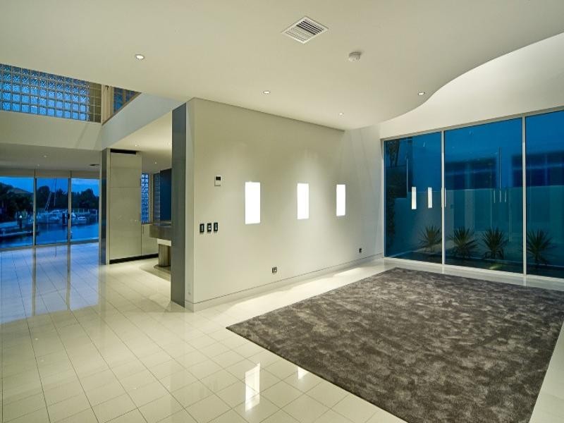 Paradise Point QLD 4216