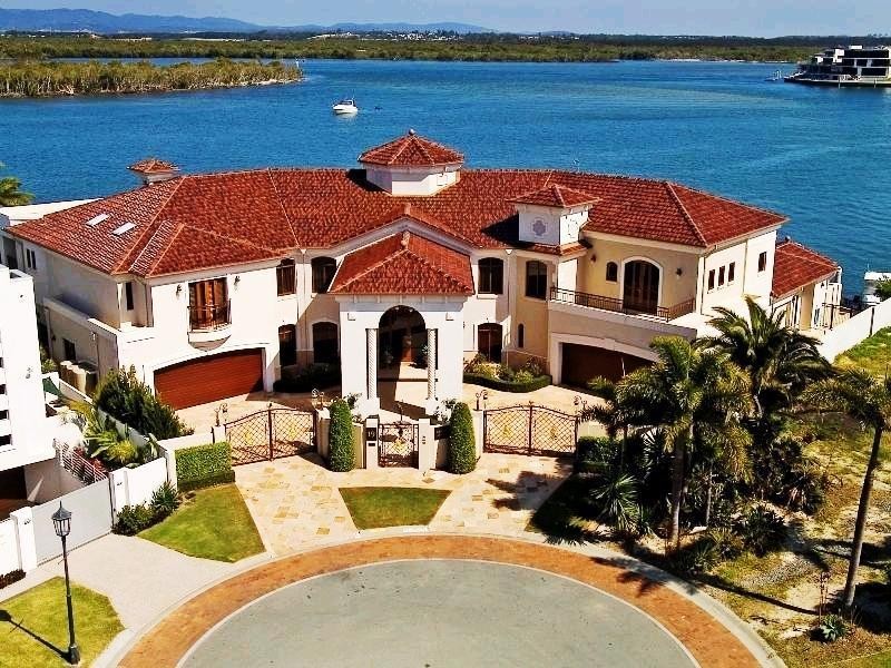 Paradise Point QLD 4216