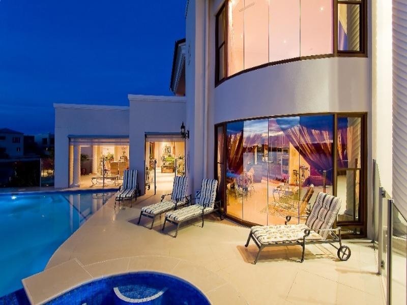 Paradise Point QLD 4216