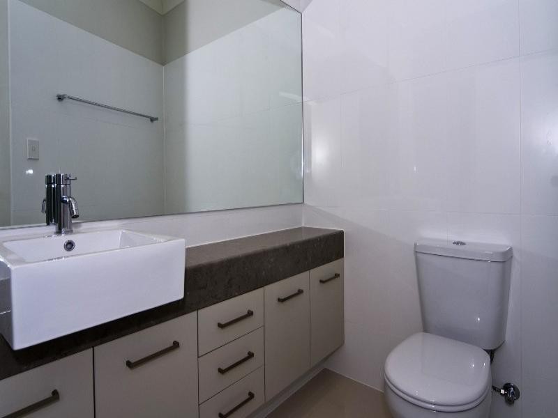 Paradise Point QLD 4216