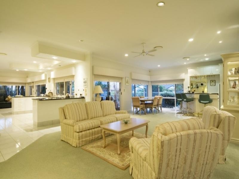 51 Nirvana Court, Runaway Bay QLD 4216