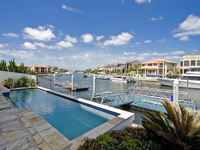 Paradise Point QLD 4216