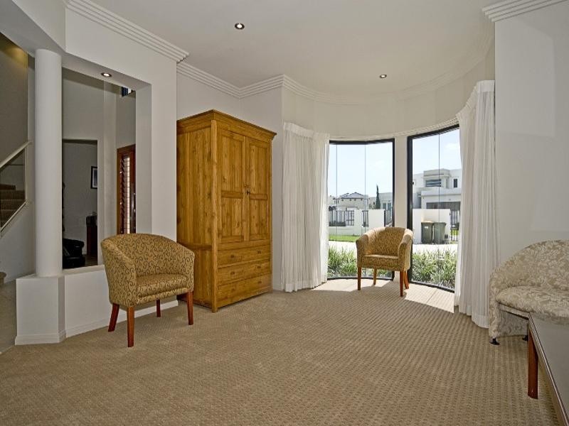 Paradise Point QLD 4216