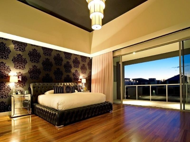 Paradise Point QLD 4216