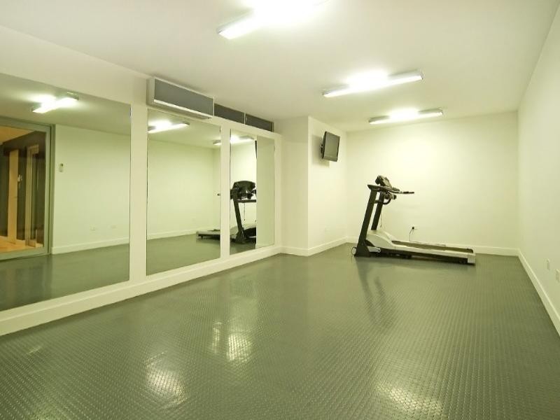 Paradise Point QLD 4216