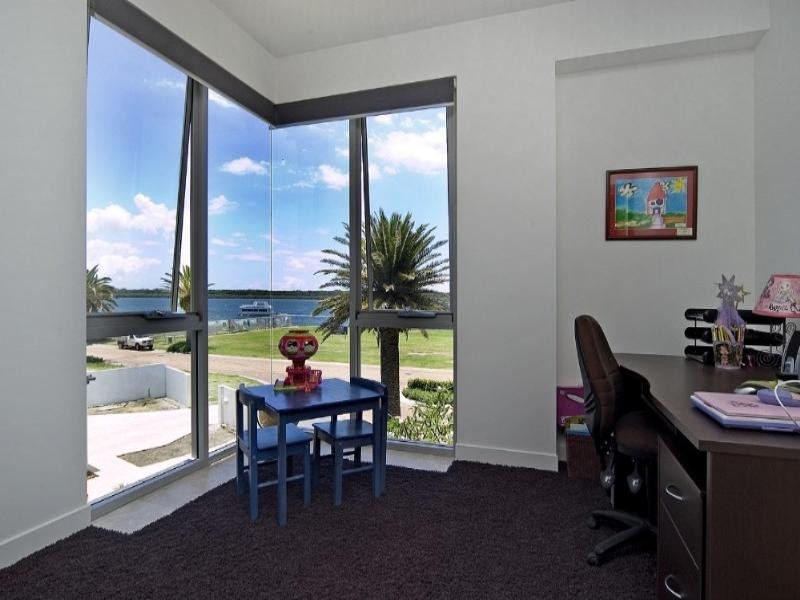 Paradise Point QLD 4216