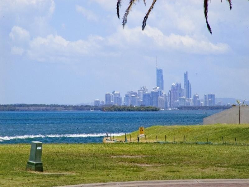 Paradise Point QLD 4216