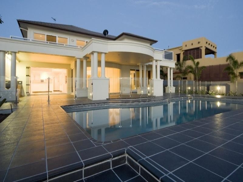 34 Brittanic Crescent, Paradise Point QLD 4216