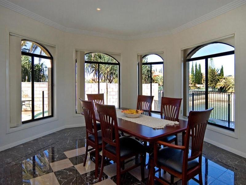 Paradise Point QLD 4216