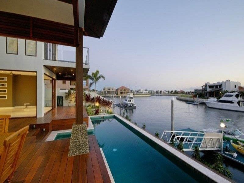 Paradise Point QLD 4216